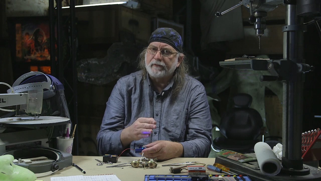 How to Build an Animatronic Head: Testing Eye Servos