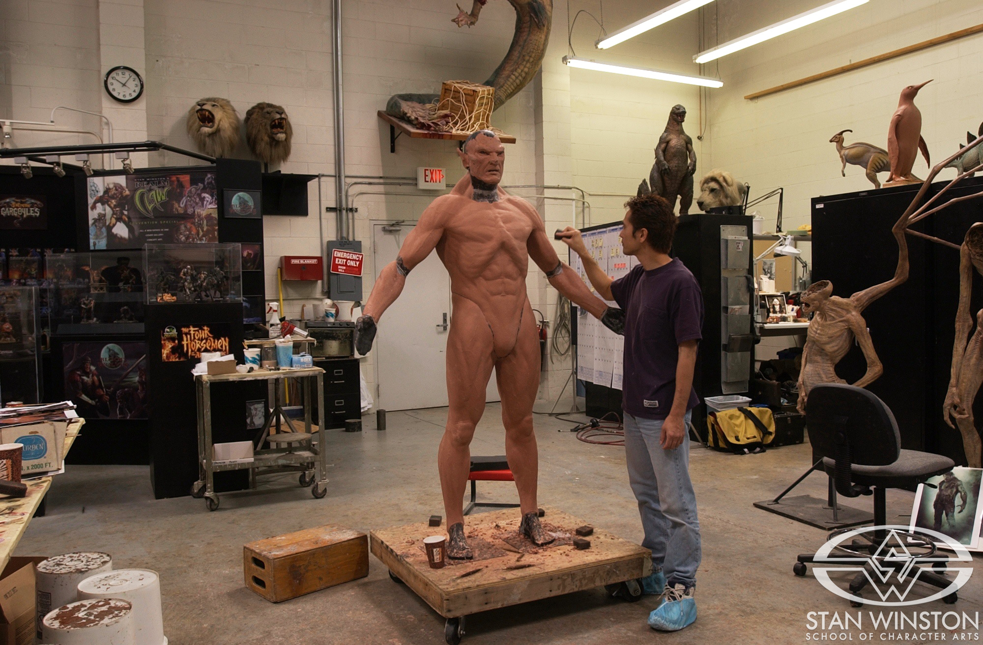 Hiroshi Katagiri works on&nbsp;Zo's full body werewolf sculpture at Stan Winston Studio.